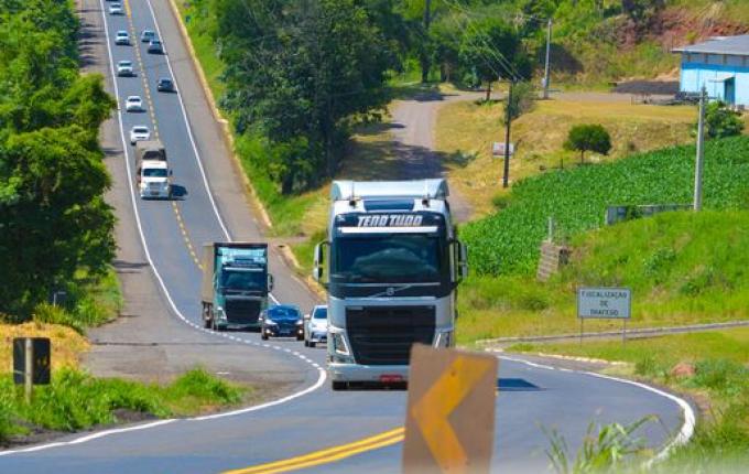 Industria cobra investimento bilionário para rodovias e obras no estado