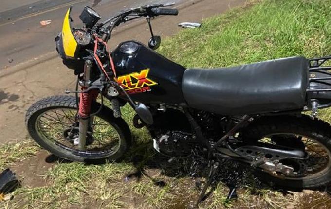 Motociclista fica ferido em colisão na Avenida Gustavo Fetter, em Iporã do Oeste