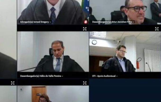 Vereadora que denunciou suposta saudação nazista em SMO voltará ao cargo, decide o TJ