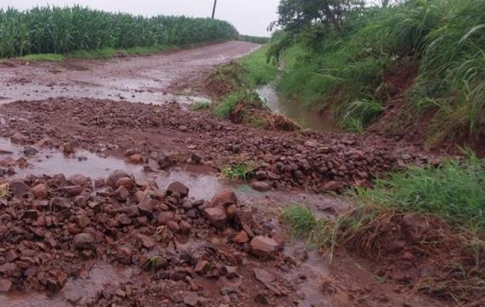 Chuvas intensas causam estragos nas estradas do interior de São José do Cedro