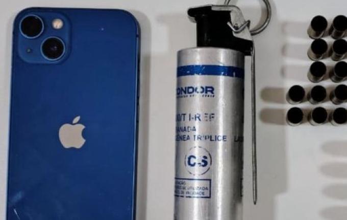 Polícia Civil apreende celular, munições e granada de gás em São Miguel do Oeste