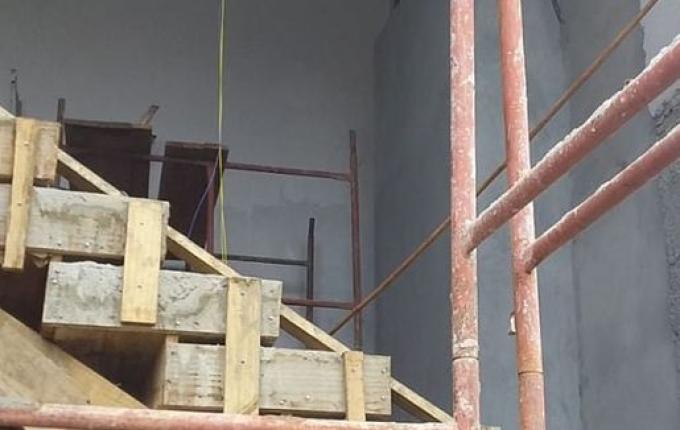 Trabalhador morre após cair de andaime em obra em Chapecó