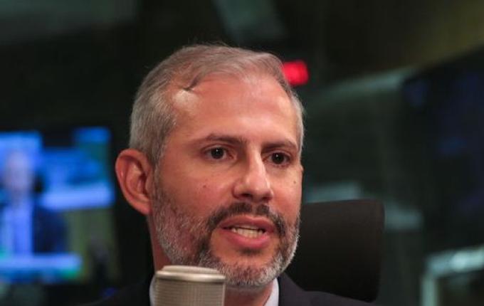 Governo oficializa Victor Godoy como ministro da Educação