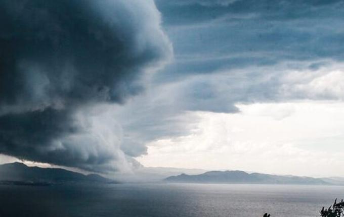 Após dias de sol e calor, temporais e onda de frio chegam a SC