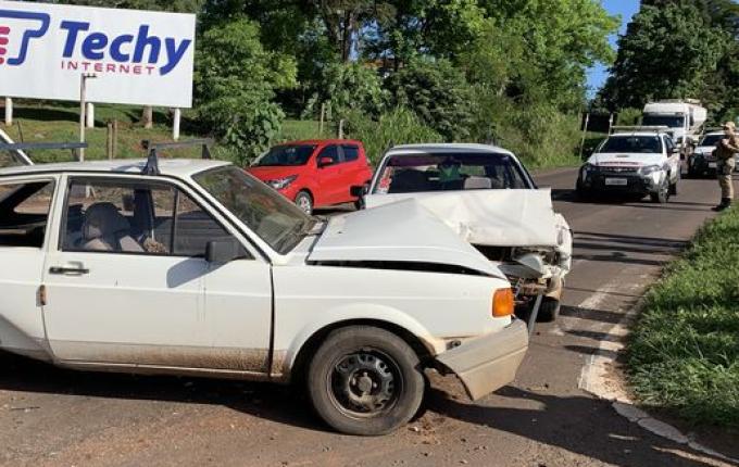 VÍDEO: Colisão traseira deixa trânsito lento na Willy Barth