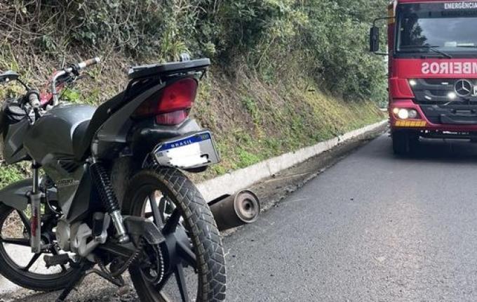 Motociclista fica ferido em acidente na BR-158, em Cunha Porã