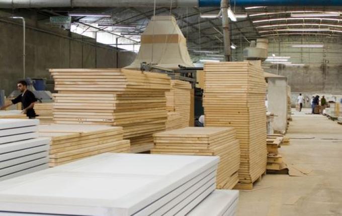 Estudo da Fiesc mostra que tarifaço pode reduzir em R$ 1,2 bi o PIB de SC