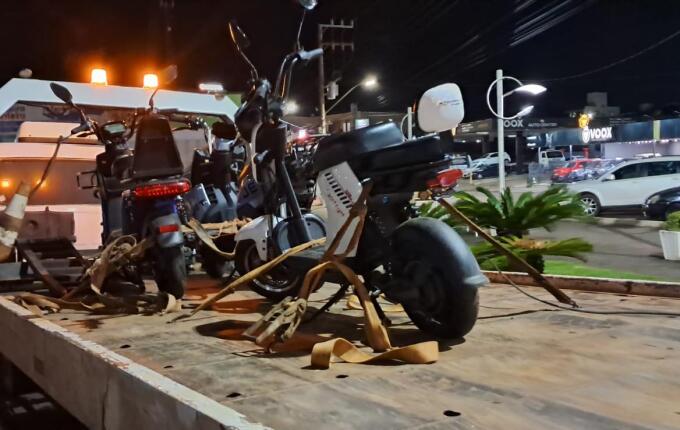 Adolescentes são flagrados conduzindo ciclomotores em Dionísio Cerqueira