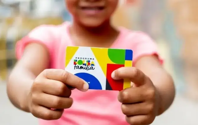 Mais de 100 mil famílias deixaram o Bolsa Família em SC em três anos