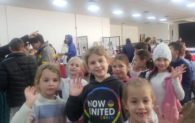Feira do Livro movimenta o universo escolar em Iporã do Oeste