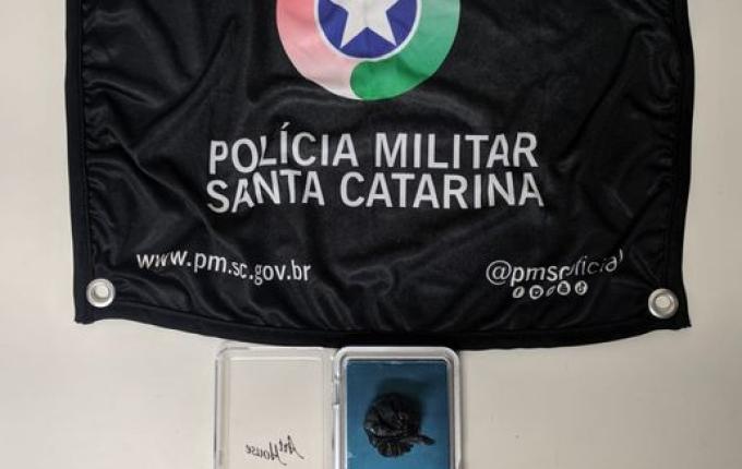 Polícia encontra droga em veículo no interior de Itapiranga