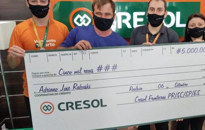 Cooperado da Cresol fatura prêmio de R$ 5 mil em campanha Futuro Premiado