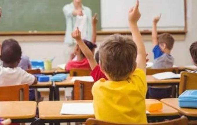 Menos da metade das vagas de professor efetivo são ocupadas na região