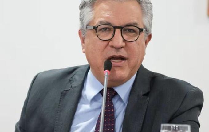 Estados Unidos cancelam vistos da esposa e da filha de Alexandre Padilha