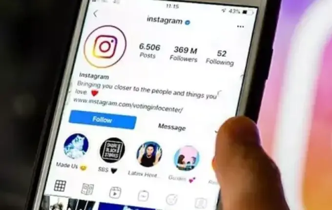 Instagram cai neste domingo e usuários ironizam plataforma fora do ar