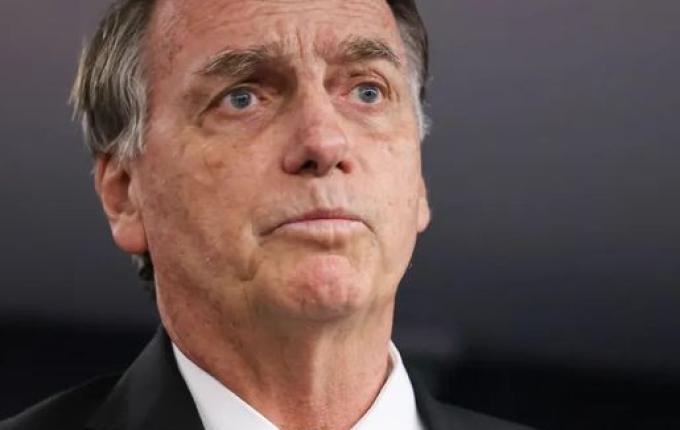 Moraes diz que Bolsonaro e Eduardo atuam para interferir no STF