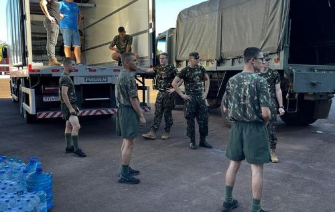 14°RCMec e Lions enviam donativos para atingidos no RS