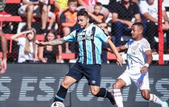 Grêmio empata sem gols com o São Luiz e perde 100% de aproveitamento