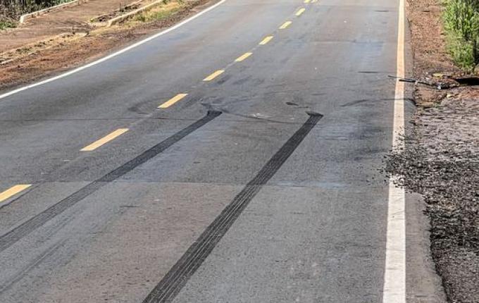 Colisão frontal deixa rapaz levemente ferido na SC-163 em Descanso