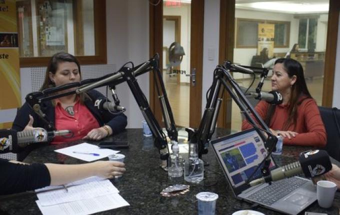 Peperi debates discute temas da conferência de educação