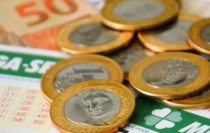 Ganhador da Mega-Sena tem prisão decretada por não pagar pensão alimentícia