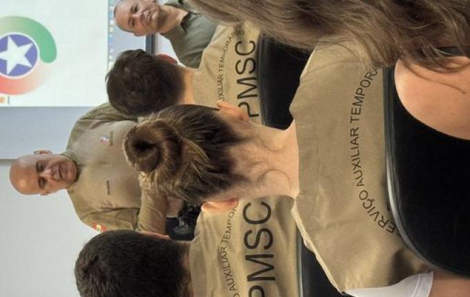 Dez jovens se formam para atuar na Central de Emergência da PM em SMO