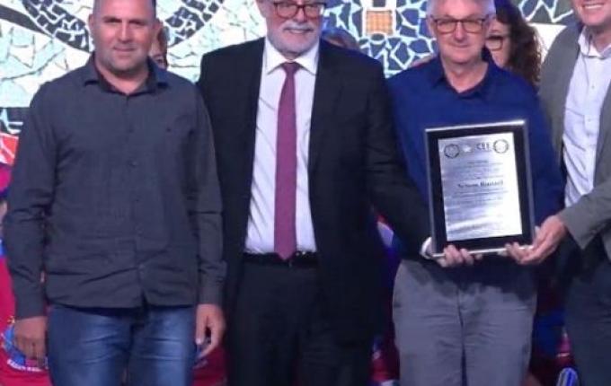 Professor de Campo Erê recebe prêmio Elpídio Barbosa em Florianópolis
