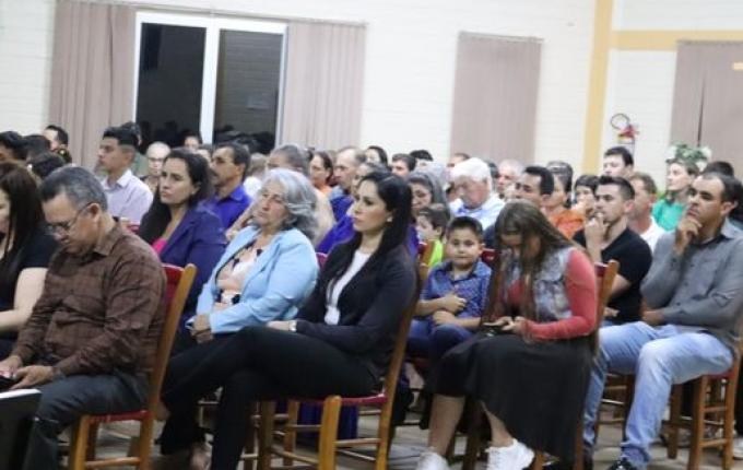 Câmara de Vereadores de Saltinho faz sessão solene em homenagem aos pastores