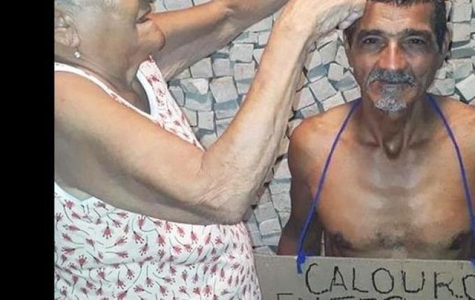 Jardineiro de 61 anos entra na faculdade de Enfermagem