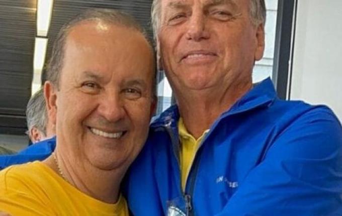 Jorginho Mello pede autorização ao STF para visitar Jair Bolsonaro