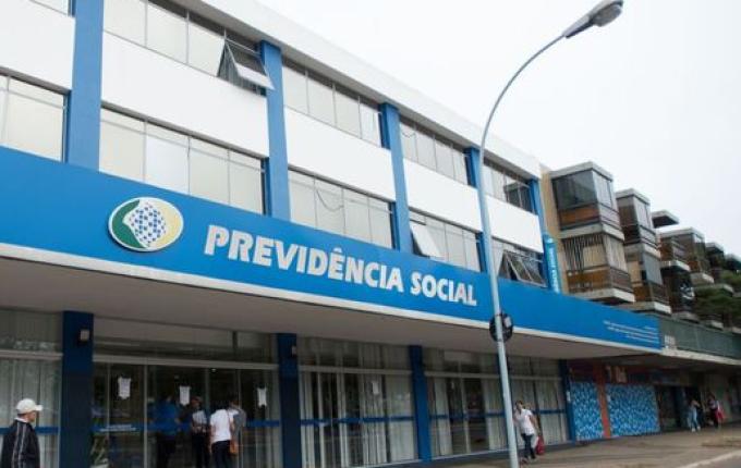 Prova de vida de aposentados e pensionistas é suspensa até setembro