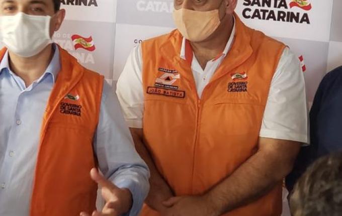 Vídeo: Governador anuncia ajuda emergencial a Descanso e Belmonte e garante liberação de recursos