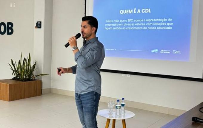 CDL realiza evento com foco no Natal e atrai mais de 100 empresários