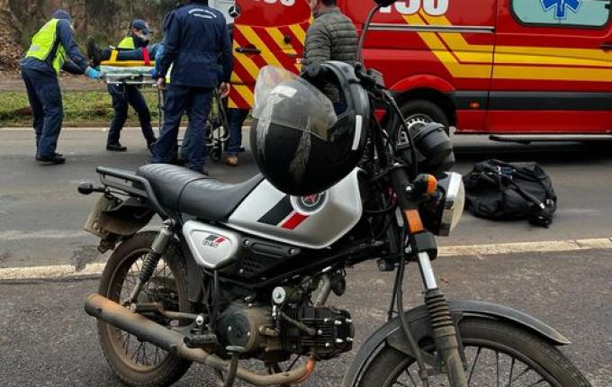 Acidente deixa motociclista ferido na Willy Barth, em São Miguel do Oeste
