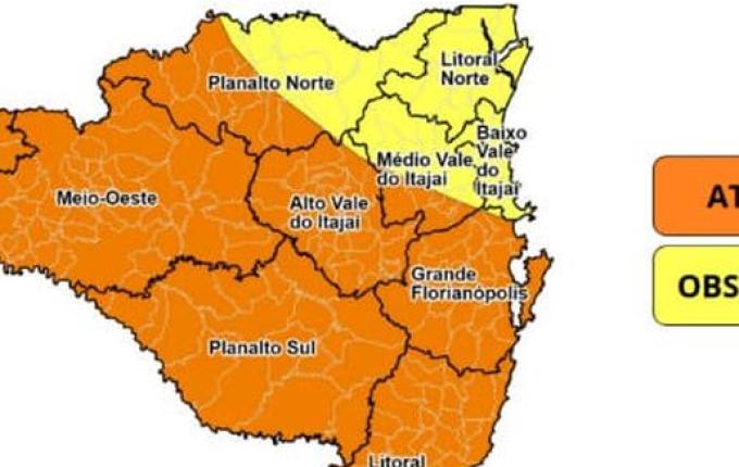 Dezembro começa com chuva severa, vendaval e granizo em SC