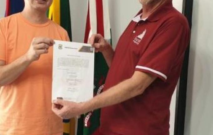 Belmonte assina ordem de serviço para construção de Parque Linear Esportivo