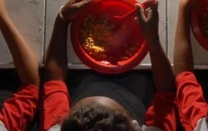 Governo Lula autoriza compra de alimentos afetados por tarifaço de Trump para merenda escolar no Bra