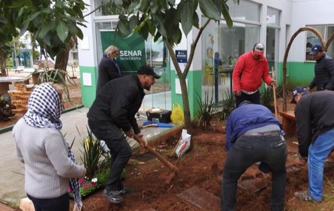 São Miguel do Oeste realiza curso de Jardinagem
