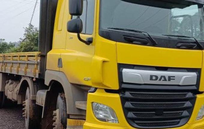 Homem é preso em flagrante por furto de caminhão em SMOeste