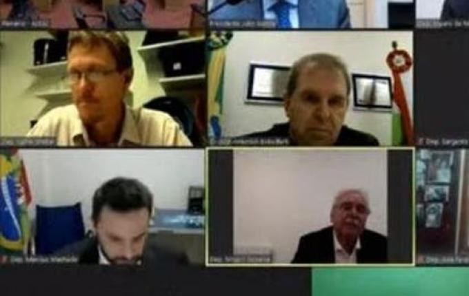 Deputados aprovam novo pedido de afastamento do secretário de Saúde de SC