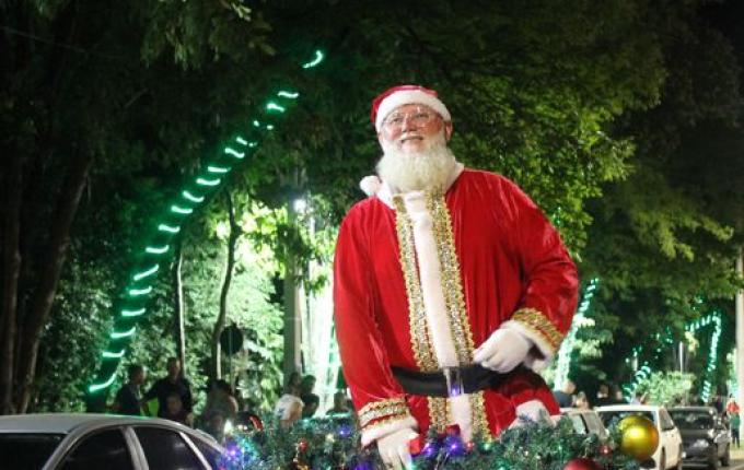 Itapiranga promove acionamento das luzes de Natal
