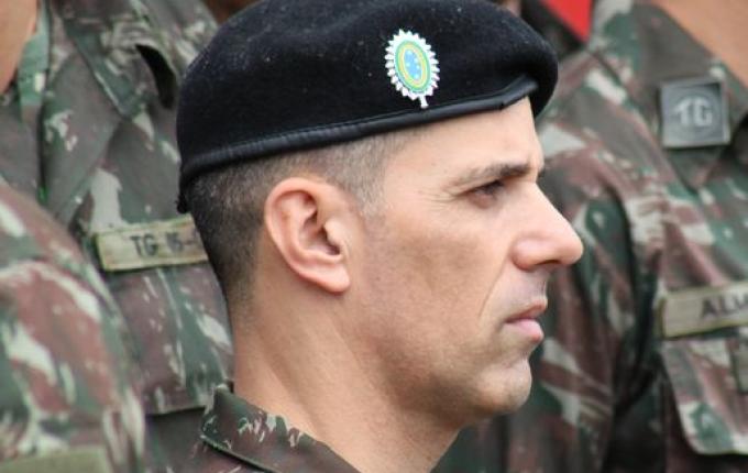 Formatura no 14º RCMec homenageia Oficiais da Reserva e recebe veteranos