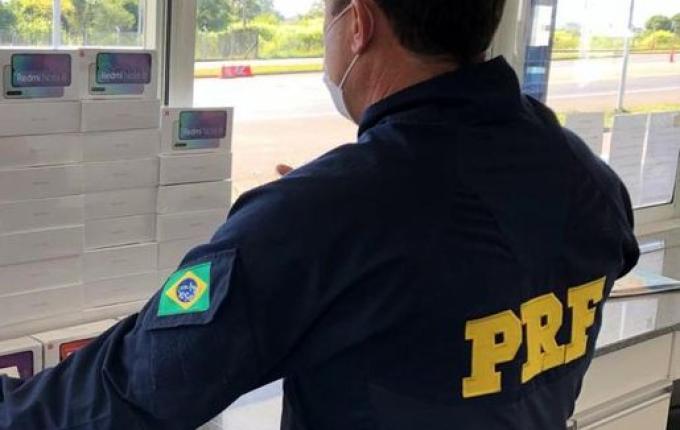 PRF apreende R$ 46 mil em celulares importados em Irani