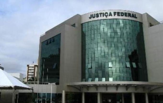 Servidor da Justiça Federal de SC é suspeito de desviar valores usando senhas de juízes