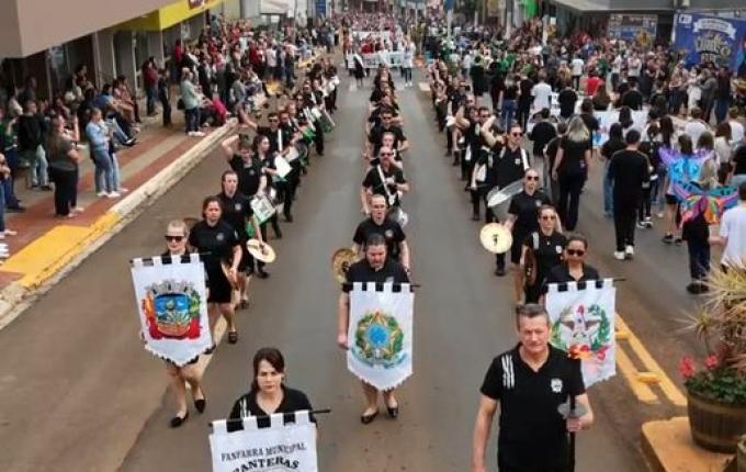Fanfarra de Iporã do Oeste transforma jovens em músicos e cidadãos ativos