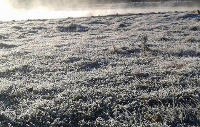 Frio fora de época deve atrasar cultura do milho e da soja na região