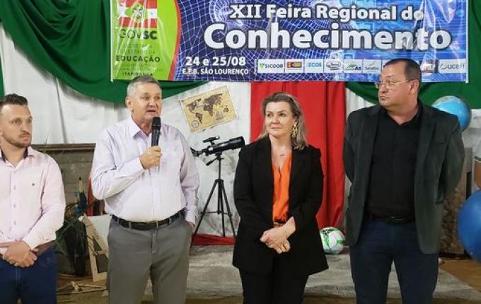 12ª Feira Regional do Conhecimento é realizada em Iporã do Oeste