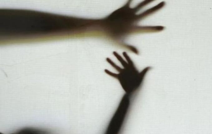 Brasil registra recorde de feminicídios em 2025, com quatro mulheres mortas por dia