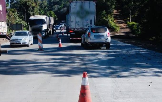 Motorista avança bloqueio e ameaça funcionários da TORC na BR-163