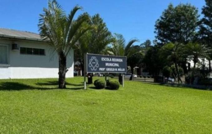 Duas escolas cancelam aulas após ameaça de ataque